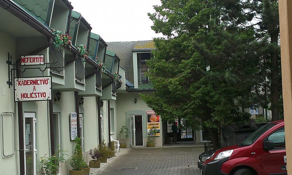 Penzion Marina Pri Slovenskej Restauracii Brezno Room photo